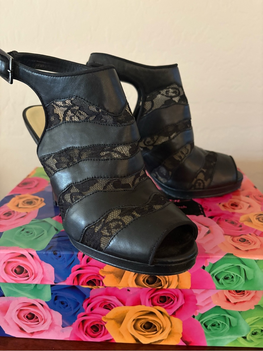 Beverly Feldman Women's Black Lace Panel Open-Toe Heels Size 5.5